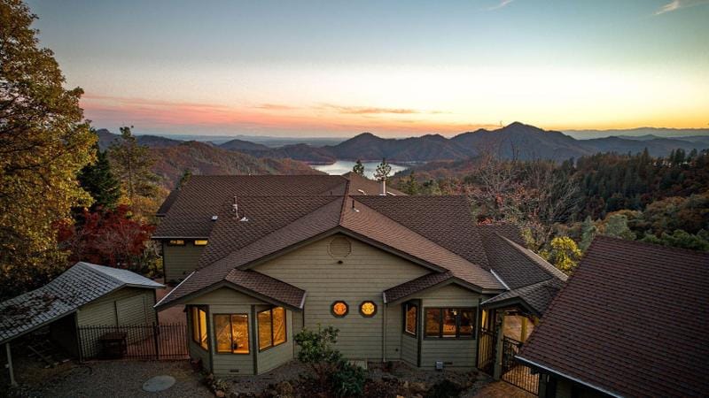 Lakehead, Shasta County, CA Lakefront Property, Waterfront Property, House for sale Property ID: 418781372