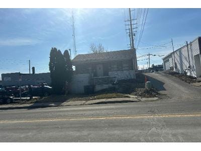 E Fort Wayne St for Sale