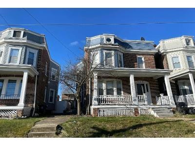 W 25th St for Sale