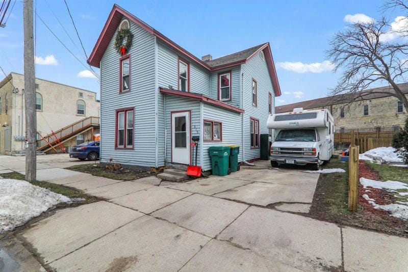 315 W FULTON ST, Edgerton, WI 53534 Single Family Residence For Sale  MLS# 1970213