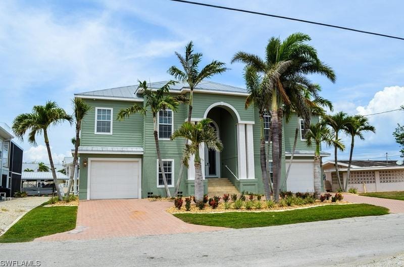 5575 Avenida Pescadora, Fort Myers Beach, FL 33931 - MLS 223033065 for Sale