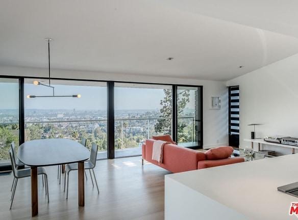 6312 Quebec Dr - Los Angeles, CA 90068 - Home For Rent