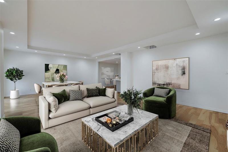 661 Bering Dr #603, Houston, TX 77057 for Sale