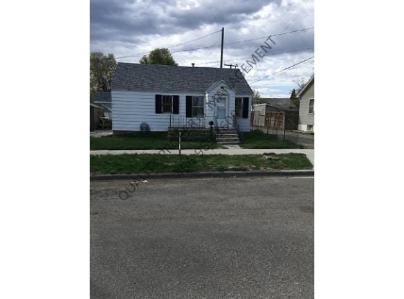 3510 5th Ave S unit 1 - Billings, MT 59101 - Home For Rent