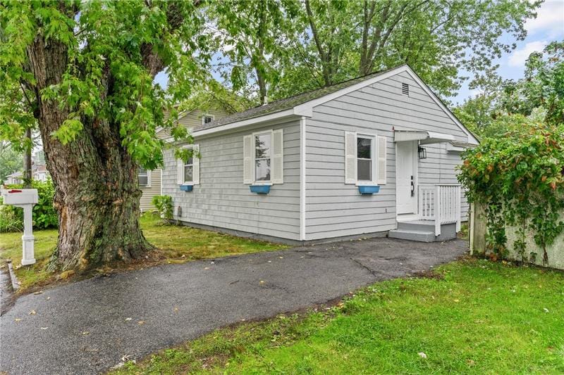 19 Curtis Street, Warwick, RI 02889 for Sale