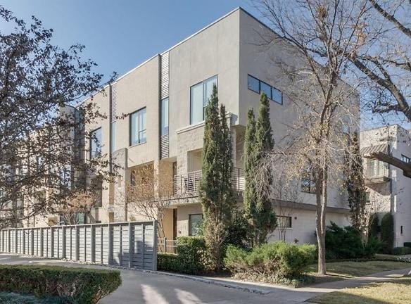 4140 Newton Ave #16 - Dallas, TX 75219 - Home For Rent