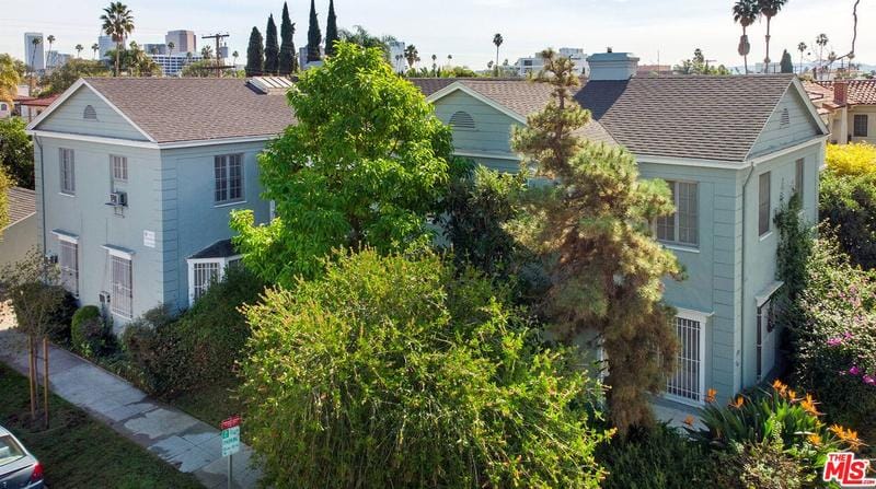 168 N Arnaz Dr, Beverly Hills, CA 90211 - MLS 23-315935 for Sale