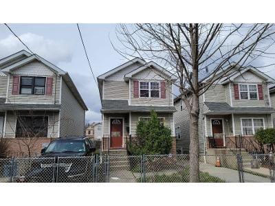 Alaska St for Sale