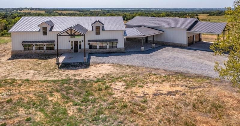 947 Everheart Rd, Bells, TX 75414 - MLS 20392695 for Sale