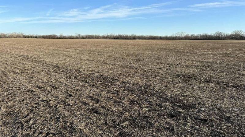 Emporia, Lyon County, KS Farms and Ranches for auction Property ID: 418778037 for Sale