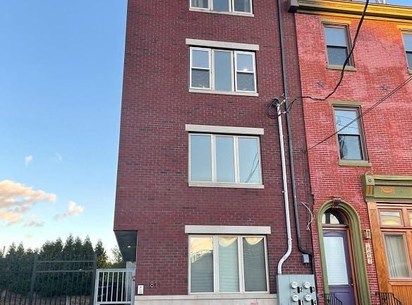 811 N Franklin St #201 - Philadelphia, PA 19123 - Home For Rent