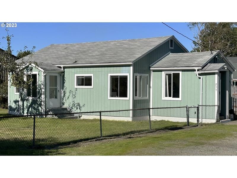 255 HALL LN, Lakeside OR 97449 for Sale