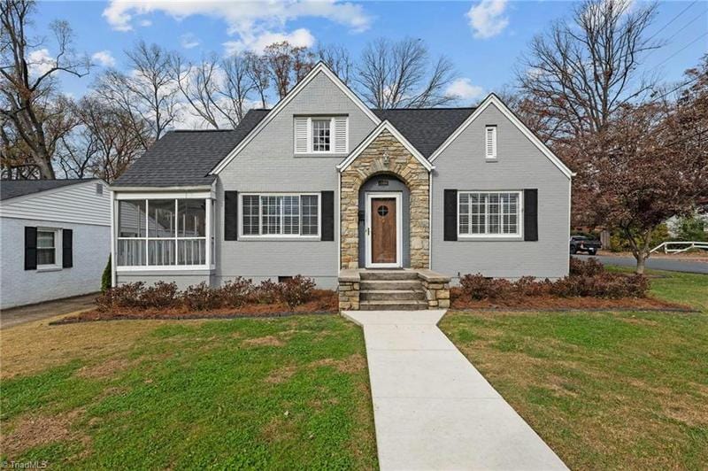 1500 SEMINOLE DR, Greensboro, NC 27408 Single Family Residence For Sale  MLS# 1132934