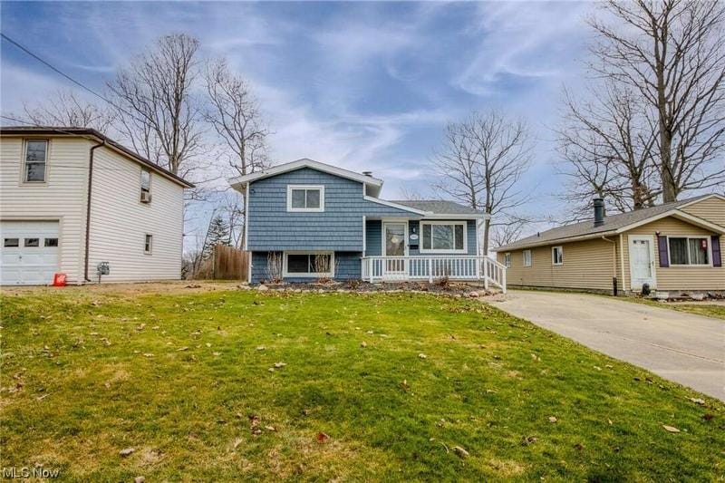 8952 Woodridge Lane, Mentor, OH 44060  624794713 for Sale