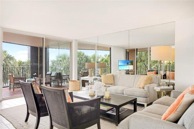1700 South Bayshore Lane, Unit 3A, Miami, FL 33133 for Rent