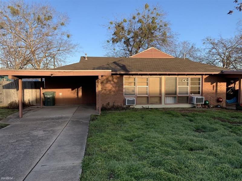 MA616  616 Mary Lake Dr for Sale