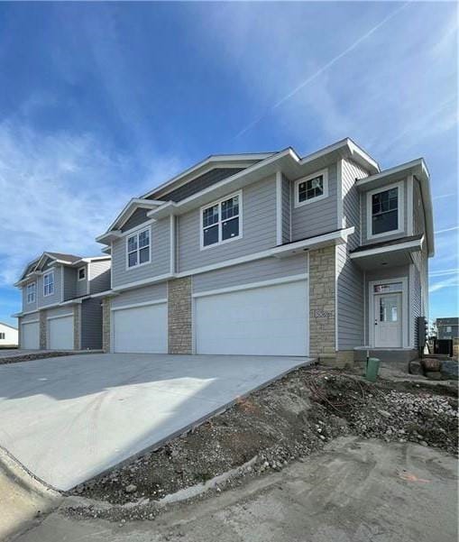 15306 BELLFLOWER LN, Urbandale, IA 50323 Condominium For Sale  MLS# 688043