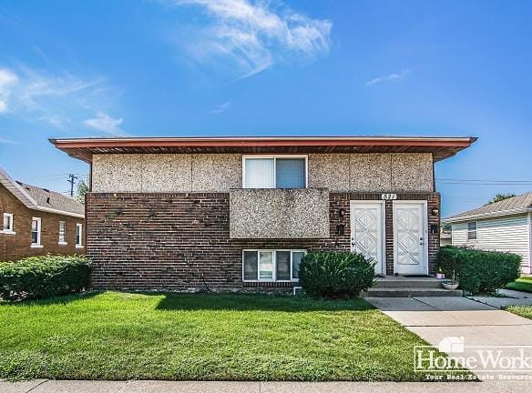 521 W 11th St unit A-1 - Mishawaka, IN 46544 - Home For Rent