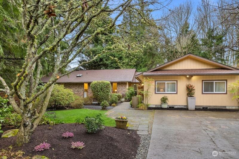 1534 Whited Pl NW, Bainbridge Island, WA 98110 - MLS 2195733 for Sale
