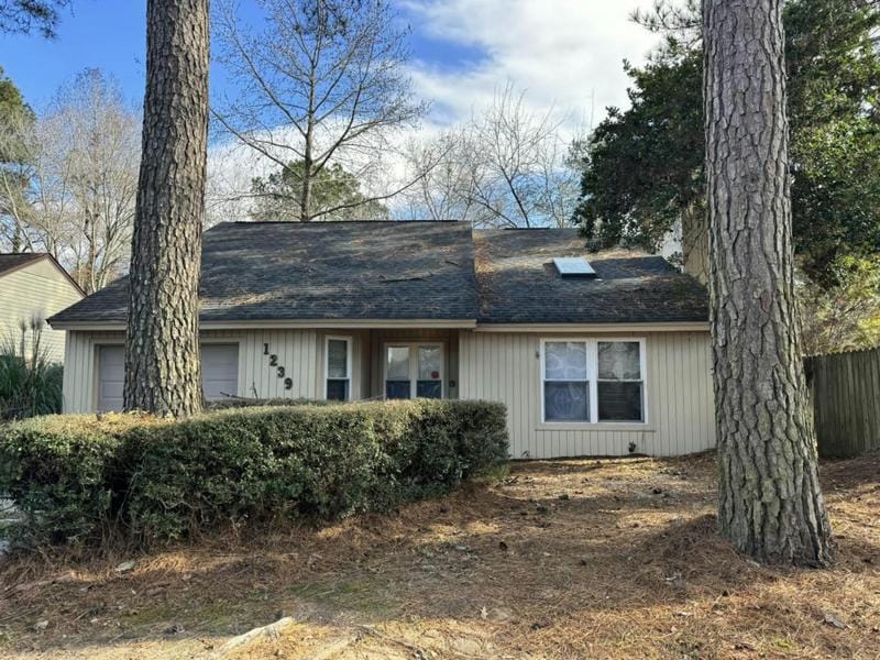 1239 MARYLAND DR, Ladson, SC 29456 Single Family Residence For Sale  MLS# 24002074