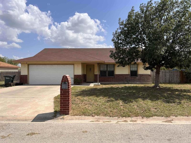 212 Ramon Cardenas, Del Rio, TX 78840 for Sale