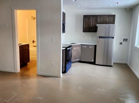 97 Erickson Ave unit 97B - Shady Cove, OR 97539 - Home For Rent