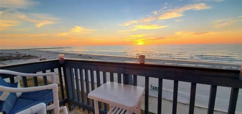 14810 WINDWARD DR UNIT 505, Corpus Christi, TX 78418 Condominium For Sale  MLS# 5704194 for Rent