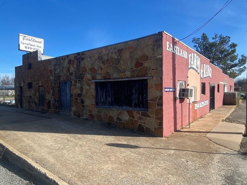 301 N Seaman St, Eastland, TX 76448 - MLS 20427303 for Sale