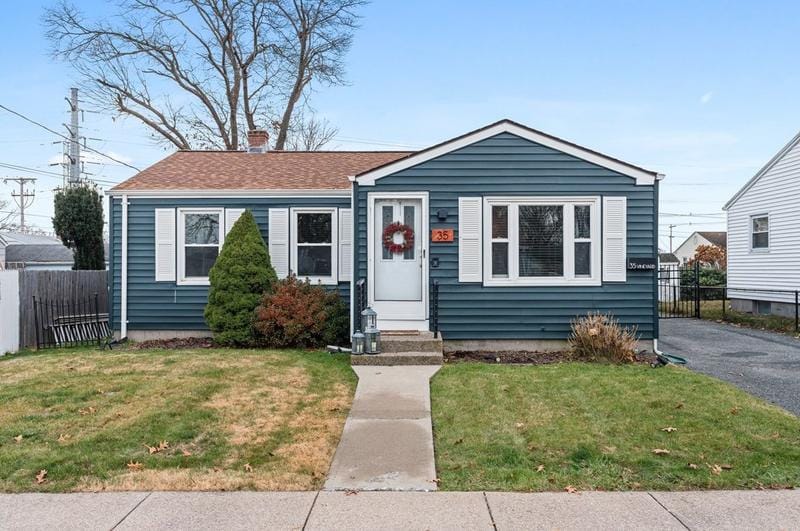 35 Vineyard St, Pawtucket, RI 02860 - MLS 1349324 for Sale