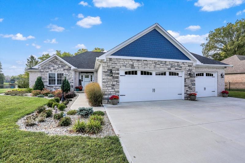 7963 Teal Drive, Coatesville, IN 46121 for Sale