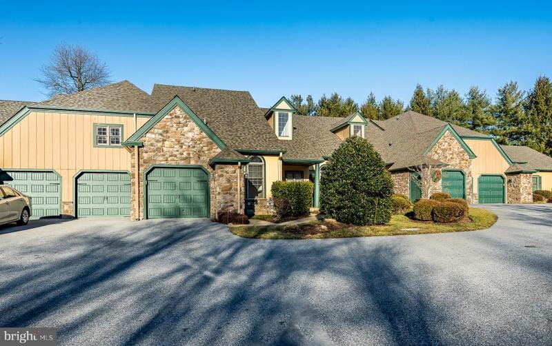 1263 Oakmont Court, West Chester, PA 19380 for Rent
