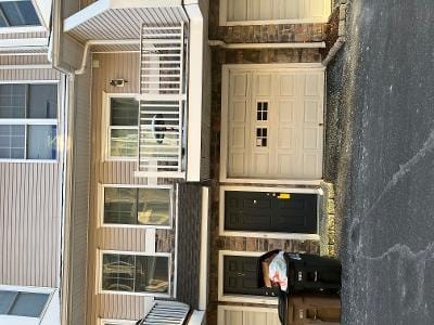 Camp Ave Apt 1e for Sale