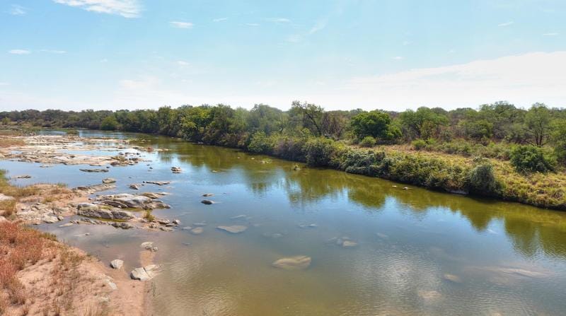 117 East Riverside Dr, Llano, TX 78643 - MLS 166064 for Sale