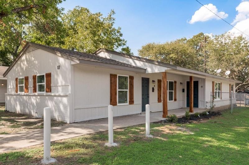 117 E Sanford St #A, Arlington, TX 76011 - MLS 20462825 for Rent