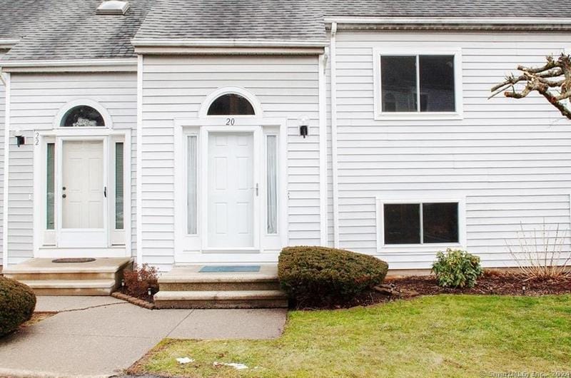 20 Clubhouse Dr #20, Cromwell, CT 06416 - MLS 170621830 for Sale