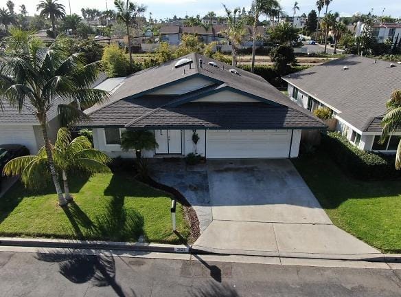 3825 Nautical Dr - Carlsbad, CA 92008 - Home For Rent