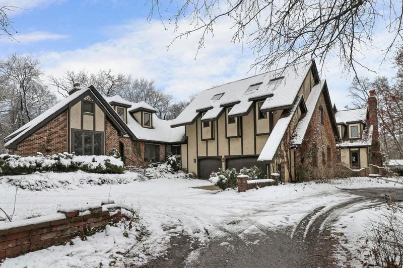 2 FERNWOOD DR, Barrington Hills, IL 60010 Single Family Residence For Sale  MLS# 11955336