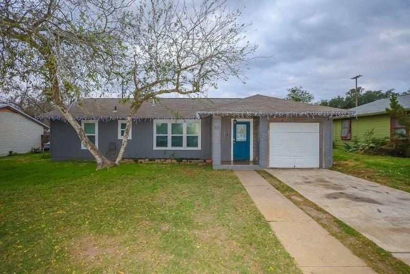 1410 E Bowie, Beeville, TX 78102 for Sale
