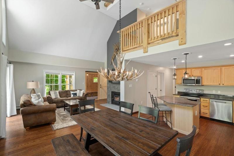 13 BUCKBOARD DR, Dover, VT 05356 Single Family Residence For Sale  MLS# 4980557 for Rent