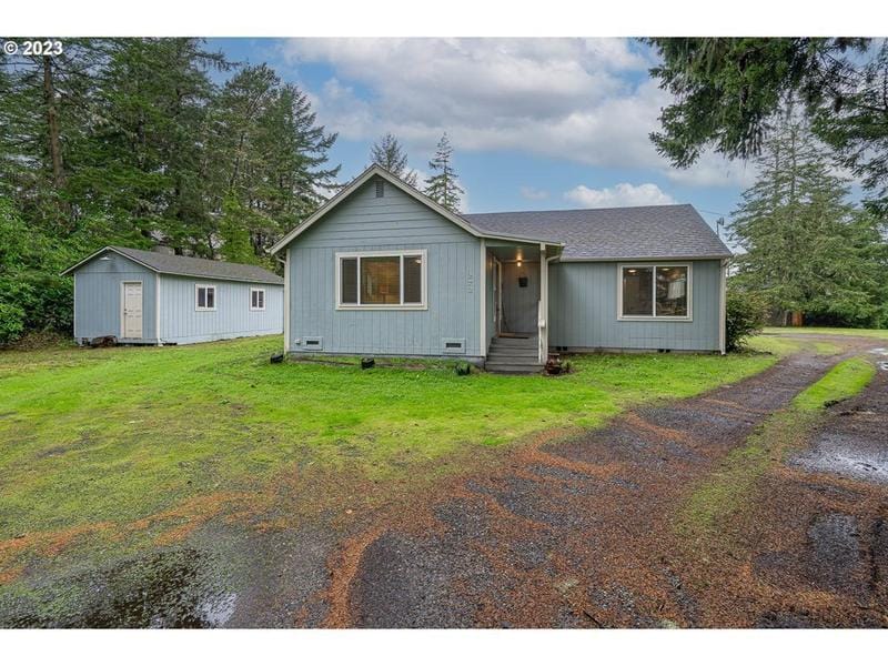 273 Kingwood St, Florence, OR 97439  MLS# 23129048 for Sale