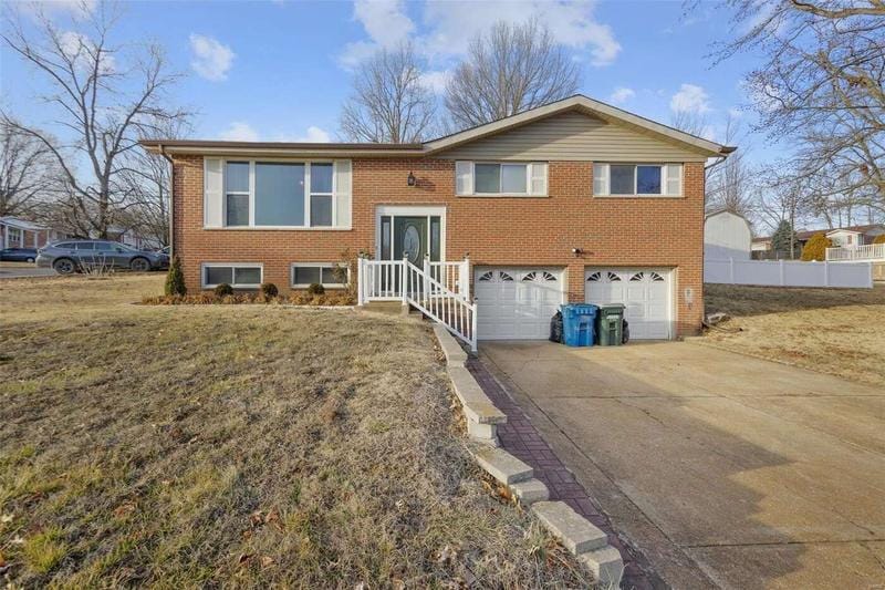 1738 Melody Lane, Arnold, MO 63010  624431251 for Sale
