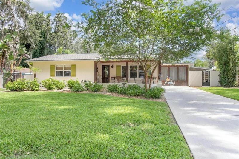 6 OAK LN, DELAND, FL 32724 Single Family Residence For Sale  MLS# V4934149
