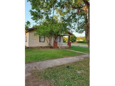 W Liveoak St for Sale