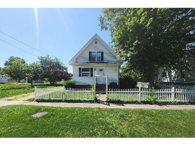 E 2nd St for Sale