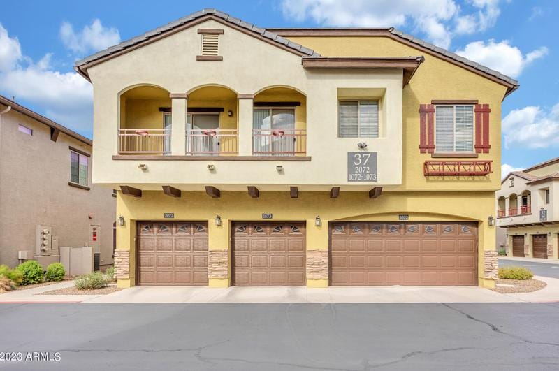 2725 E Mine Creek Rd #1072, Phoenix, AZ 85024 - MLS 6607981 for Sale