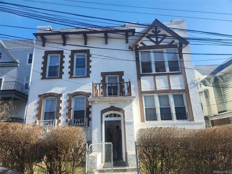 6 Highland Place, Unit 2, Yonkers, NY 10705 for Sale