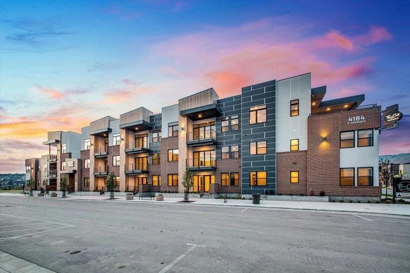 4184 E HAYSTACK ST APT 203, Boise, ID 83716 Condominium For Sale  MLS# 98897878