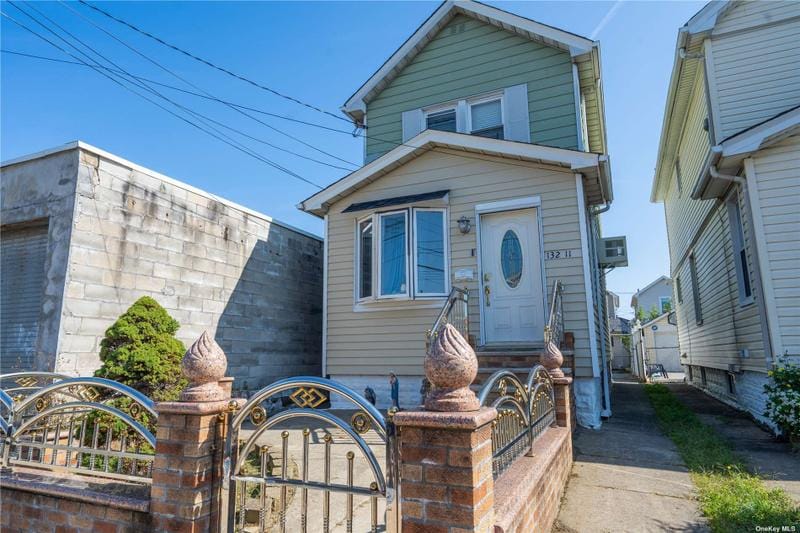 th Street for Sale