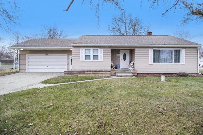 300 CEDAR DR, Michigan Center, MI 49254 Single Family Residence For Sale  MLS# 24003614