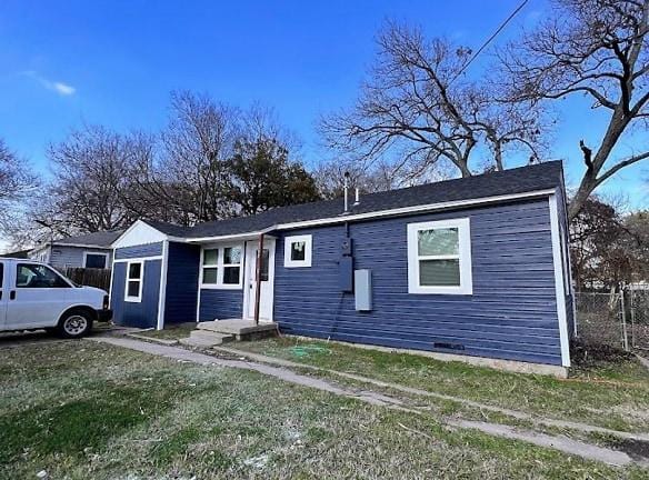 3320 Mundy Dr - Dallas, TX 75216 - Home For Rent